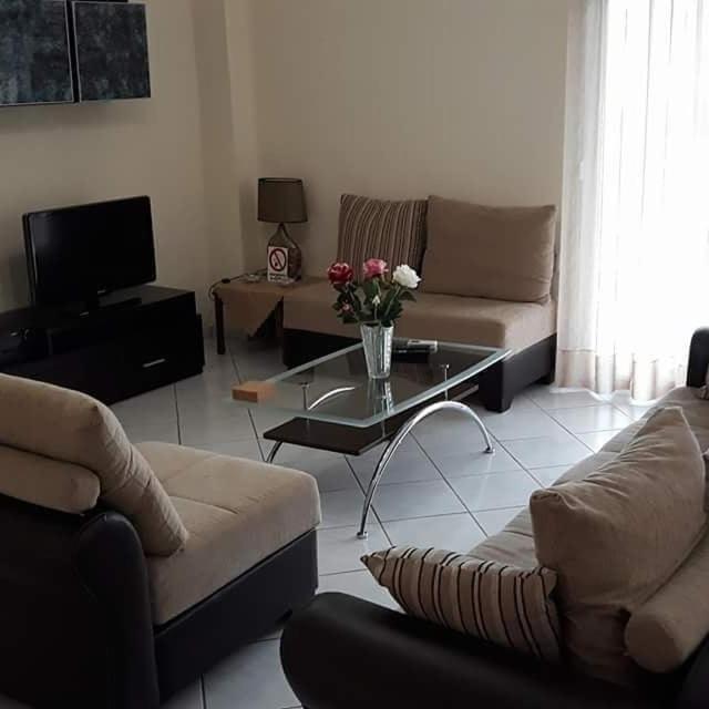 Stathoris Deluxe Apartment Néa Péramos Екстериор снимка
