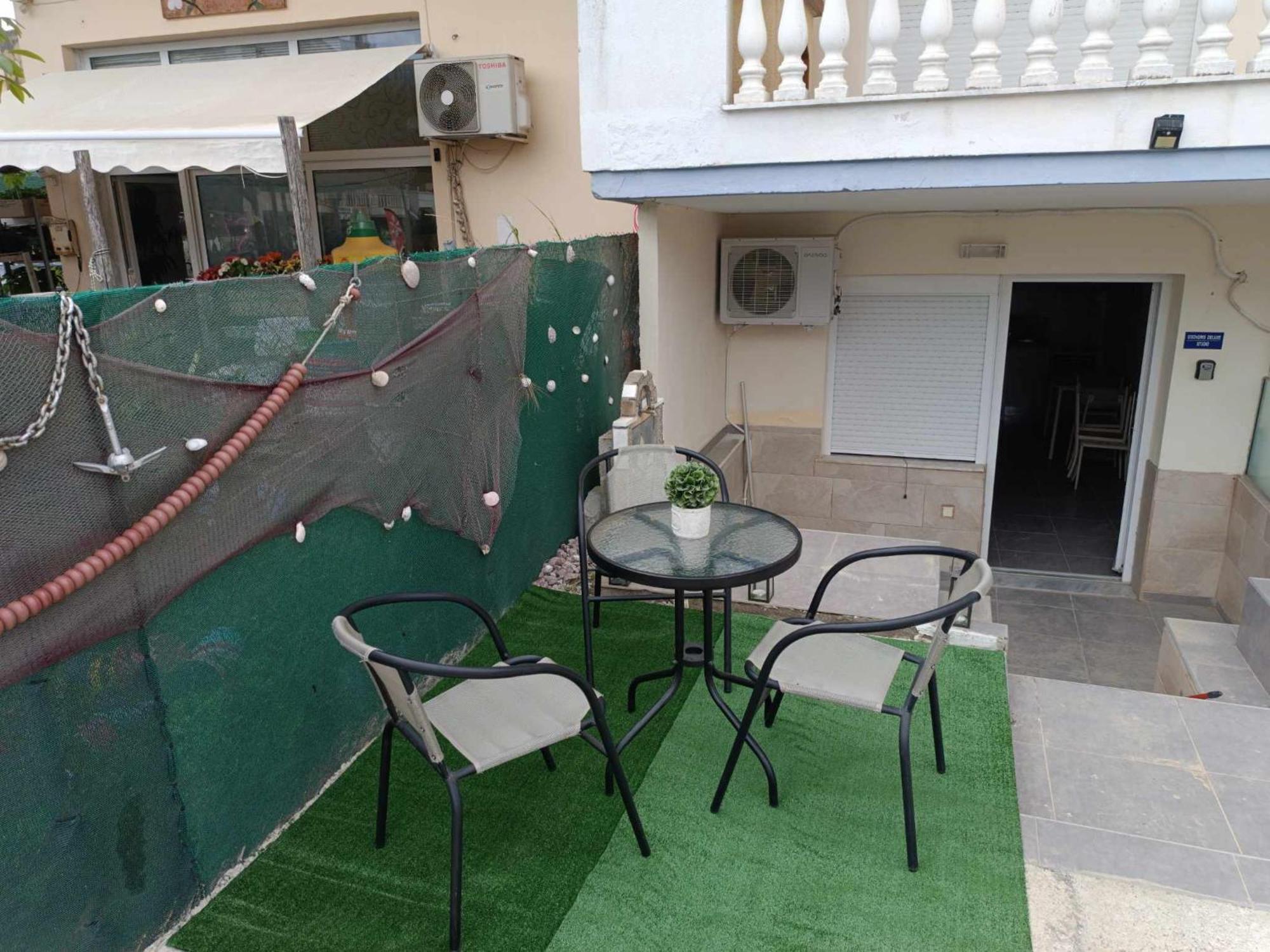 Stathoris Deluxe Apartment Néa Péramos Екстериор снимка